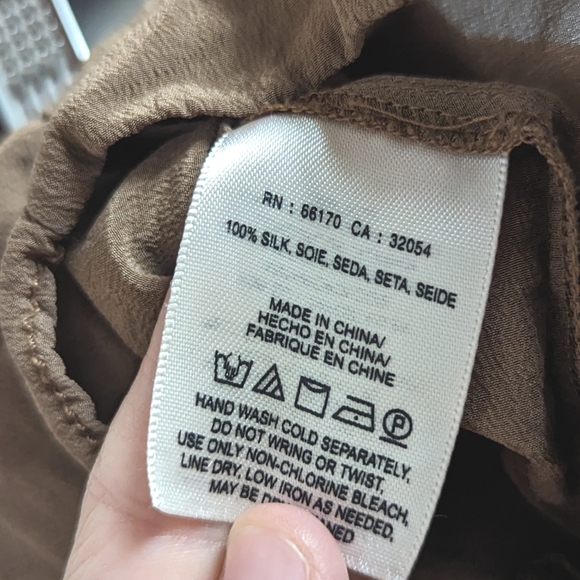 Anthropologie Elevenses Shorts Women's Sz 2 Brown High Waisted Silk Flowy Classi - Picture 6 of 6